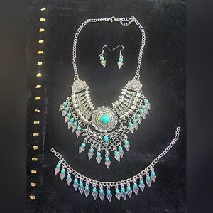 Necklace set